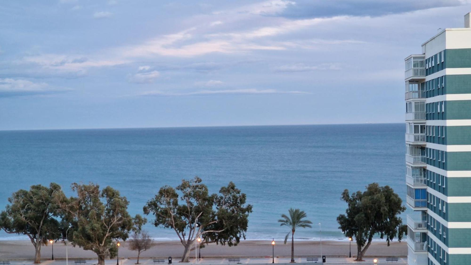 Stunning Sea Vistas By The Beach Appartement Benicàssim Buitenkant foto